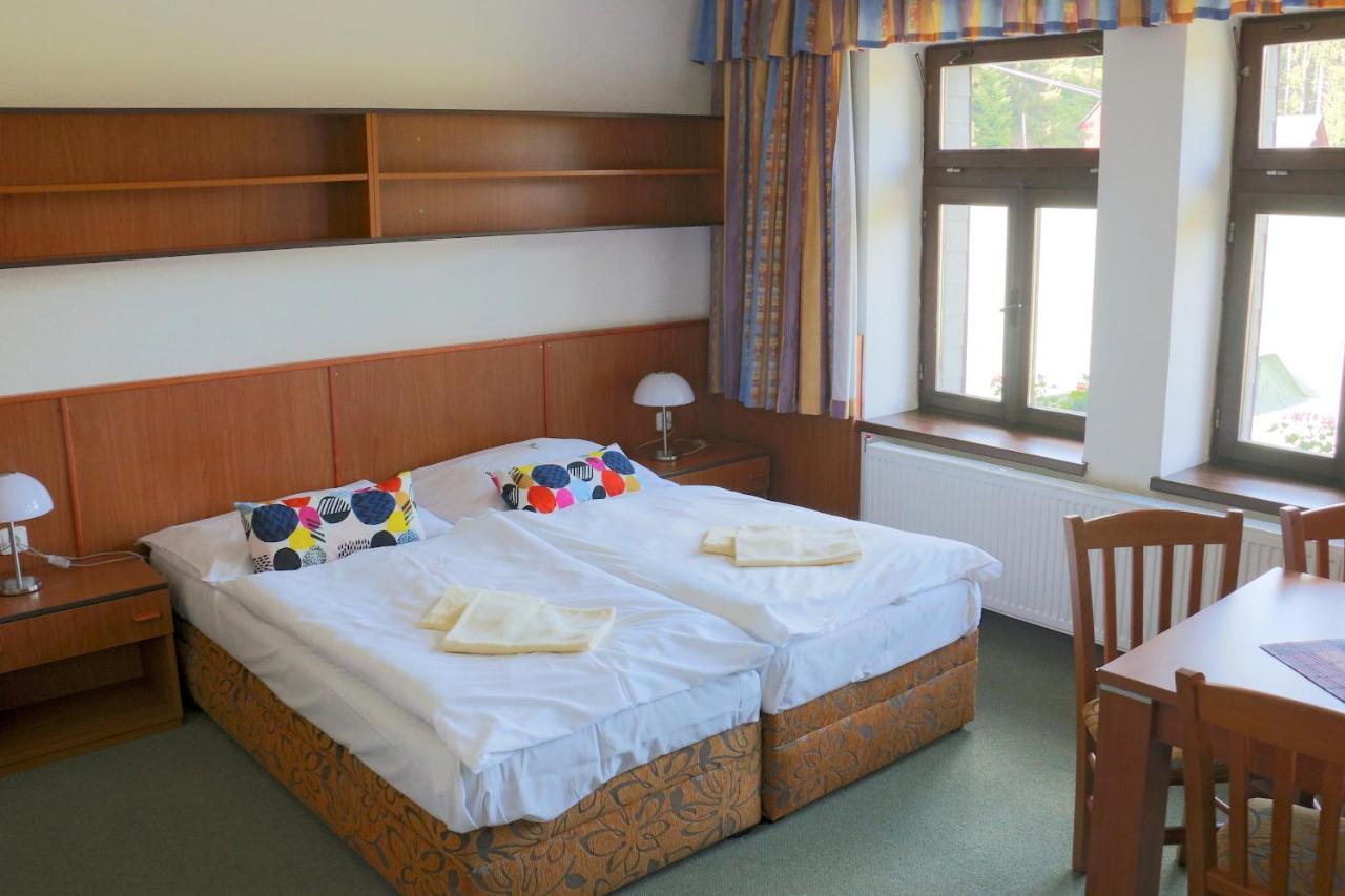 Hotel Maredis Kořenov Esterno foto