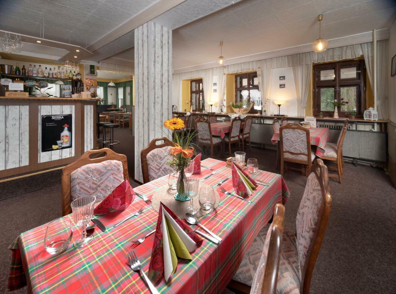 Hotel Maredis Kořenov Esterno foto