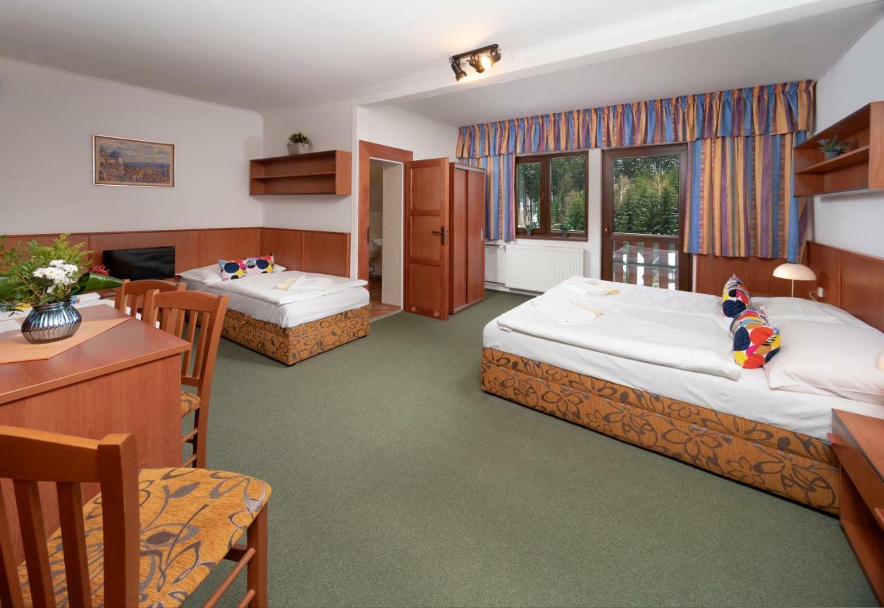 Hotel Maredis Kořenov Esterno foto